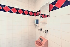 Historic Fort Worth Cottage w/ Shared Pool!