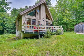 Woodsy Cabin w/ Fire Pit ~ 8 Mi to Mount Snow