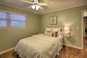 Waterfront Getaway w/ Dock on Lake Hamilton!