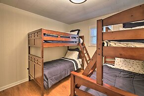 Waterfront Getaway w/ Dock on Lake Hamilton!