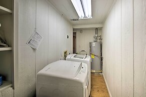 Waterfront Getaway w/ Dock on Lake Hamilton!