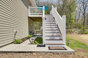 Woodsy Family Retreat 11 Mi to Raystown Lake!