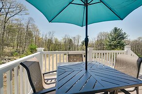 Woodsy Family Retreat 11 Mi to Raystown Lake!