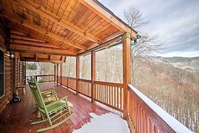 Waynesville Escape - Mtn Cabin Above the Clouds!