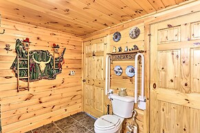 Wheelchair-accessible Murphy Cabin w/ Fire Pit!