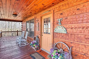 Wheelchair-accessible Murphy Cabin w/ Fire Pit!