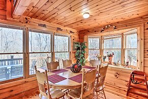 Wheelchair-accessible Murphy Cabin w/ Fire Pit!