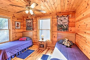 Wheelchair-accessible Murphy Cabin w/ Fire Pit!