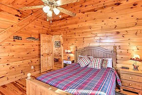 Wheelchair-accessible Murphy Cabin w/ Fire Pit!