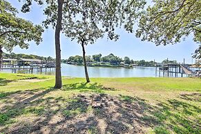 On-site Boat Launch: Gun Barrel City Lake House