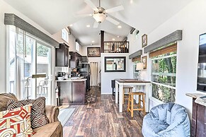 Wilderness Glamping: Eureka Tiny Home w/ Hot Tub!