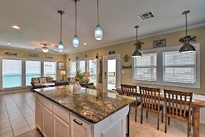 Ocean View & Grill: Crystal Beach Bungalow!