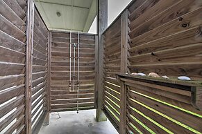 Ocean View & Grill: Crystal Beach Bungalow!