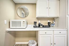 1 Mi to Beach & Casinos: Home in Atlantic City!