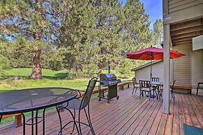 Bend Townhome w/ Golf Course Views & Private Deck!