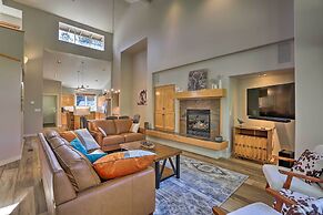 Bend Townhome w/ Golf Course Views & Private Deck!