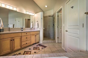Bend Townhome w/ Golf Course Views & Private Deck!