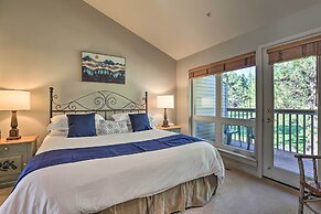 Bend Townhome w/ Golf Course Views & Private Deck!