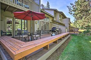 Bend Townhome w/ Golf Course Views & Private Deck!