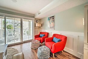 Bright Carolina Beach Condo - Walk to Shore!