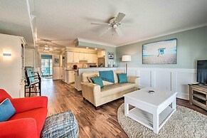Bright Carolina Beach Condo - Walk to Shore!