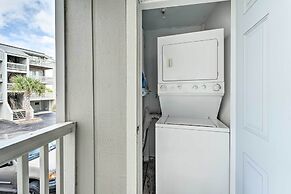 Bright Carolina Beach Condo - Walk to Shore!