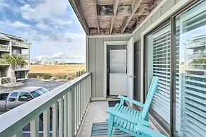 Bright Carolina Beach Condo - Walk to Shore!