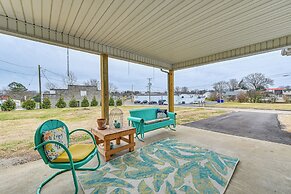 Charming Cave City Vacation Rental w/ Fire Pit!