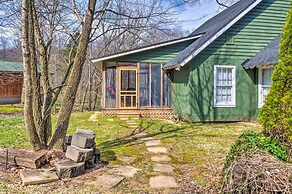 Bright Green Gables Cabin: Hike, Swim & BBQ