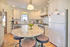 Charming Cody Home, Walk to Downtown!