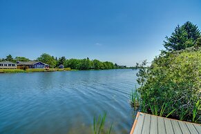 'canal Cottage' Retreat w/ Dock & Waterfront Views