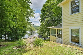 Charming Danbury Cottage w/ Lake Kenosia Access!
