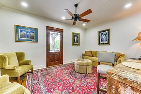 Charming Louisiana Getaway w/ Furnished Balcony!