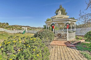 Fallbrook Home w/ Garden, Gazebo & Fire Pit!