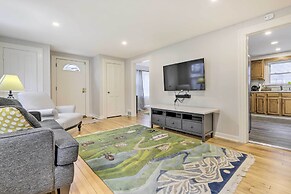 Charming Hamden Home: 2 Mi to Yale University
