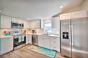 Chincoteague House w/ Enclosed Porch + Deck