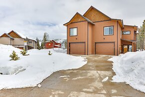 Convenient Fraser Townhome w/ Hot Tub, Near Hikes!