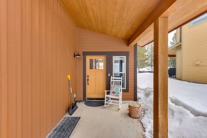 Convenient Fraser Townhome w/ Hot Tub, Near Hikes!