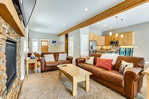 Convenient Fraser Townhome w/ Hot Tub, Near Hikes!