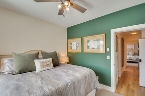 Comfy Avon Condo w/ Pool + Eagle River Views!