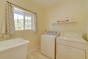 Clearlake Vacation Rental w/ Nearby Lake Access!