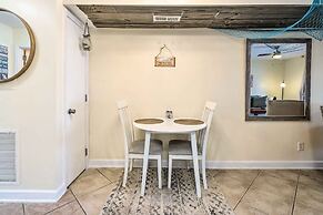 Coastal Condo w/ Pool Access - Steps to Beach