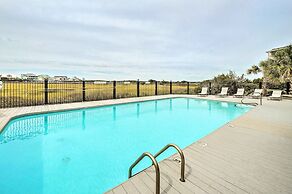 Coastal Condo w/ Pool Access - Steps to Beach
