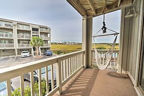 Coastal Condo w/ Pool Access - Steps to Beach