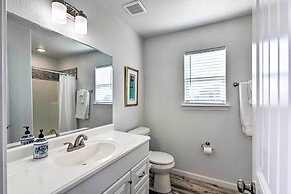 1 Min Walk to Beach: A Surfside Beach Favorite!