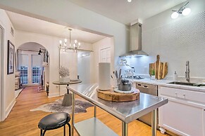 Charming Little Rock Condo: Walk to Downtown!