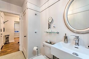 Charming Little Rock Condo: Walk to Downtown!