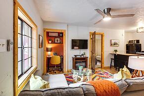 Cozy Red River Getaway - Walk to Main Street