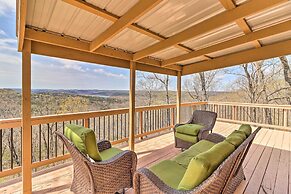 Eureka Springs Gem: 2 Decks, Mtn + Lake Views