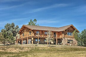 Exquisite Log Home With Lander Valley Views!